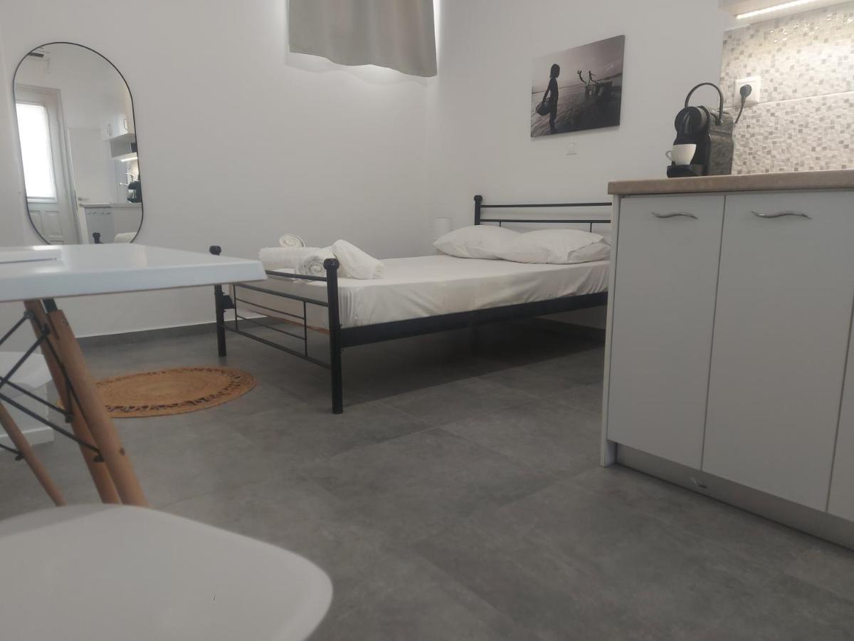 Anemela Studio Basic Naxos City Exterior foto